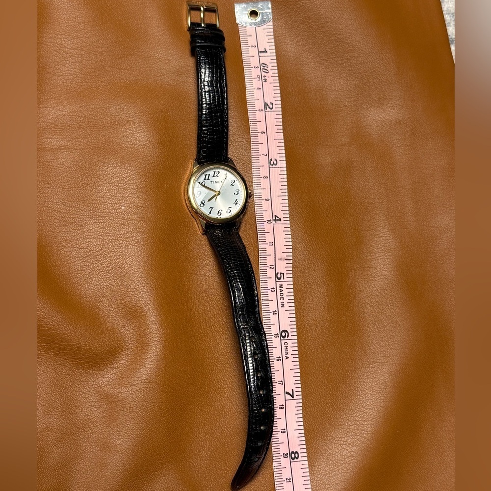 Vintage Timex Black Gold Watches (2) - Picture 5 of 7